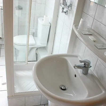 Hotel Restaurant De La Poste Mulhouse Ottmarsheim