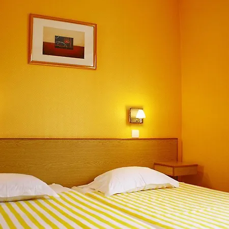 Hotel Hotel Restaurant De La Poste Mulhouse Ottmarsheim 3*